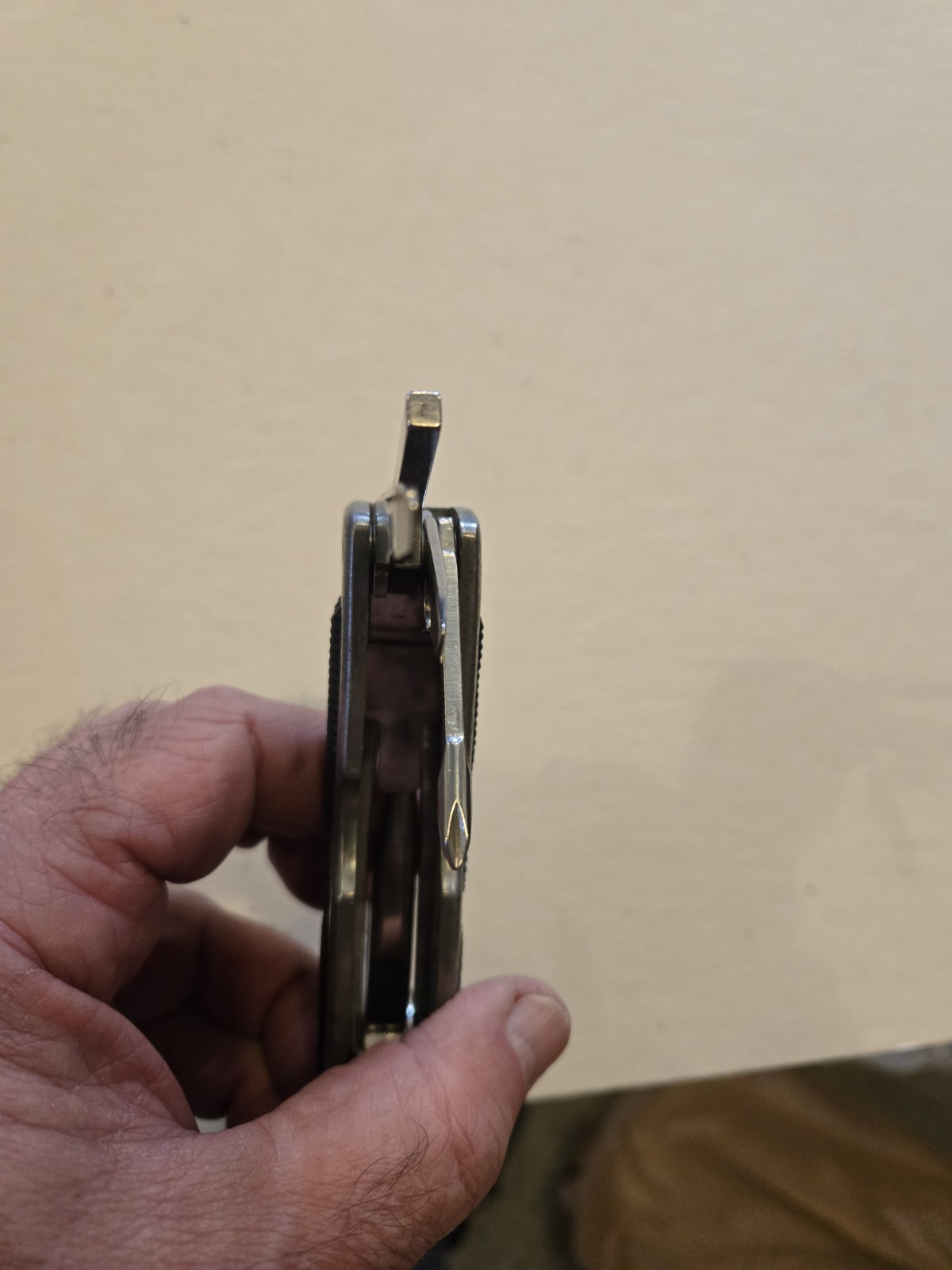 Winchester Combination Multi Tool w/Sheath & Attachments – (TSA Confiscated)