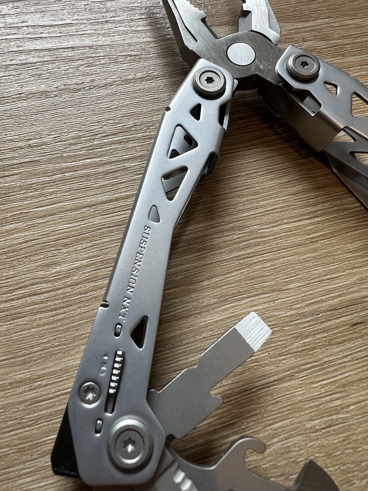 Gerber Suspension NXT Multi Tool 15-in-1 Stainless Steel Pocket Clip EDC Pliers