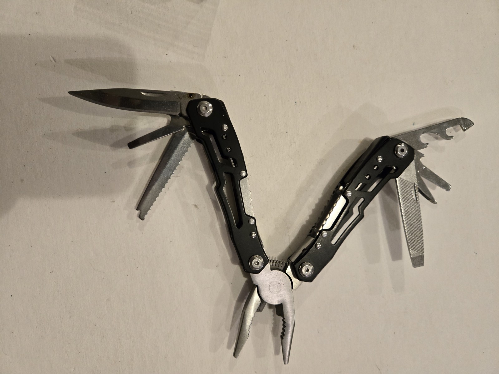 14 in 1 Multi Tool Pliers Pocket Knife, Camping, Fishing Multi Tool