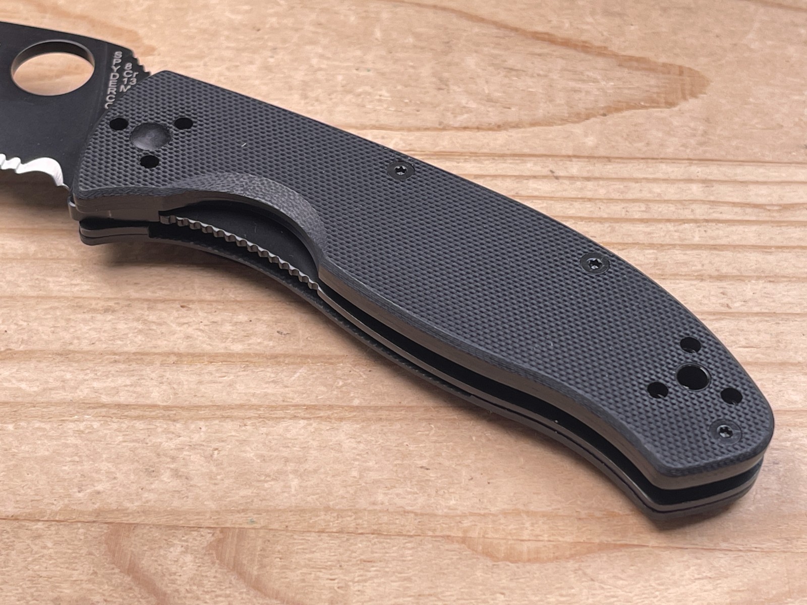 Spyderco Tenacious Folding Pocket Knife 8Cr13MoV Black Partially Serrated Blade