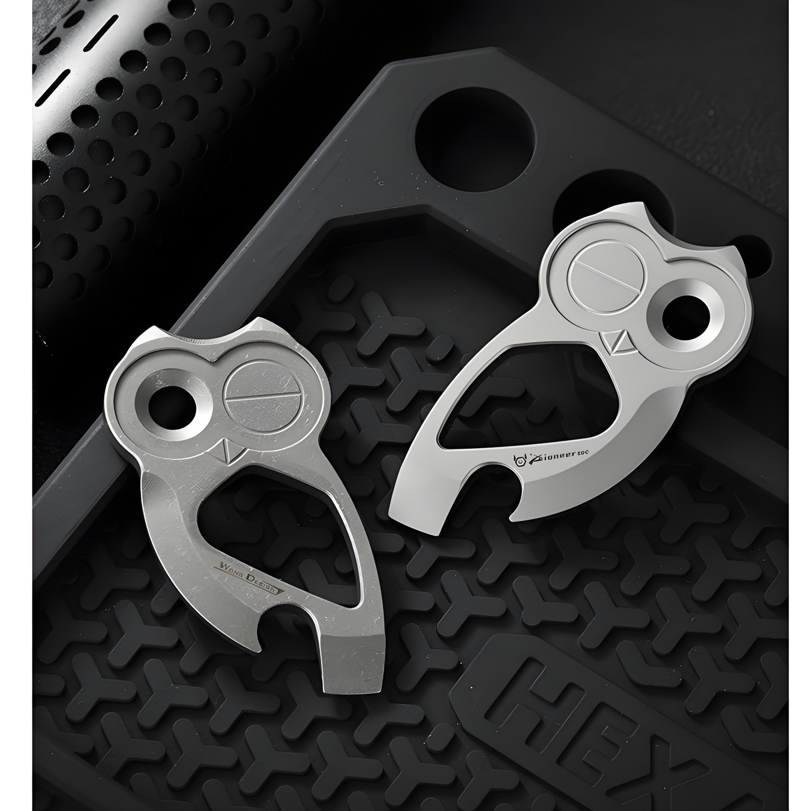 Multi-Tool Keychain Pry Bar Pocket Tool Owl Shape EDC Titanium Alloy