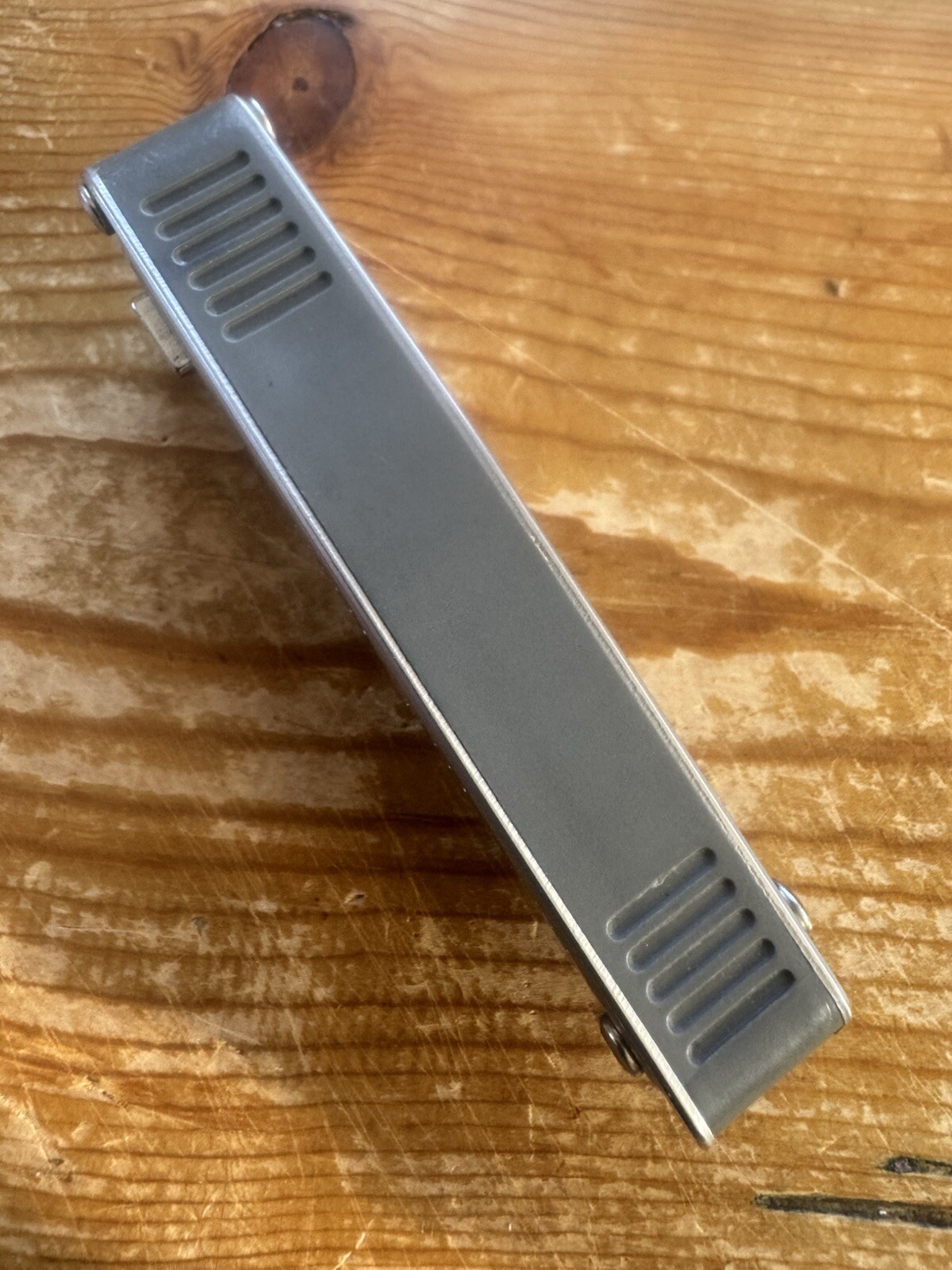 Leatherman FREE T2 Pocket Knife 4 Multi-tool!