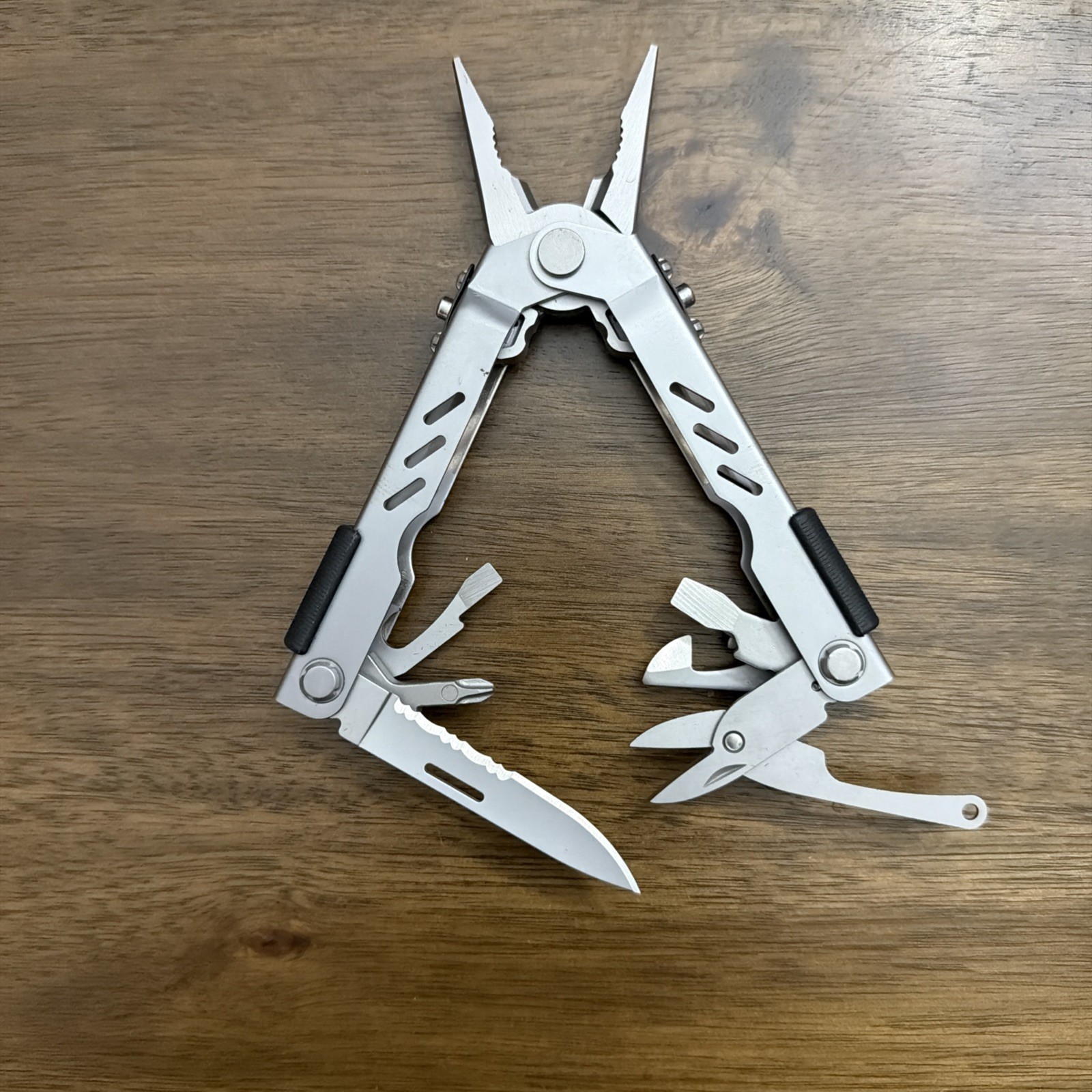 Gerber Fisherman Multi-Plier Multi Tool MP400 Compact Sport
