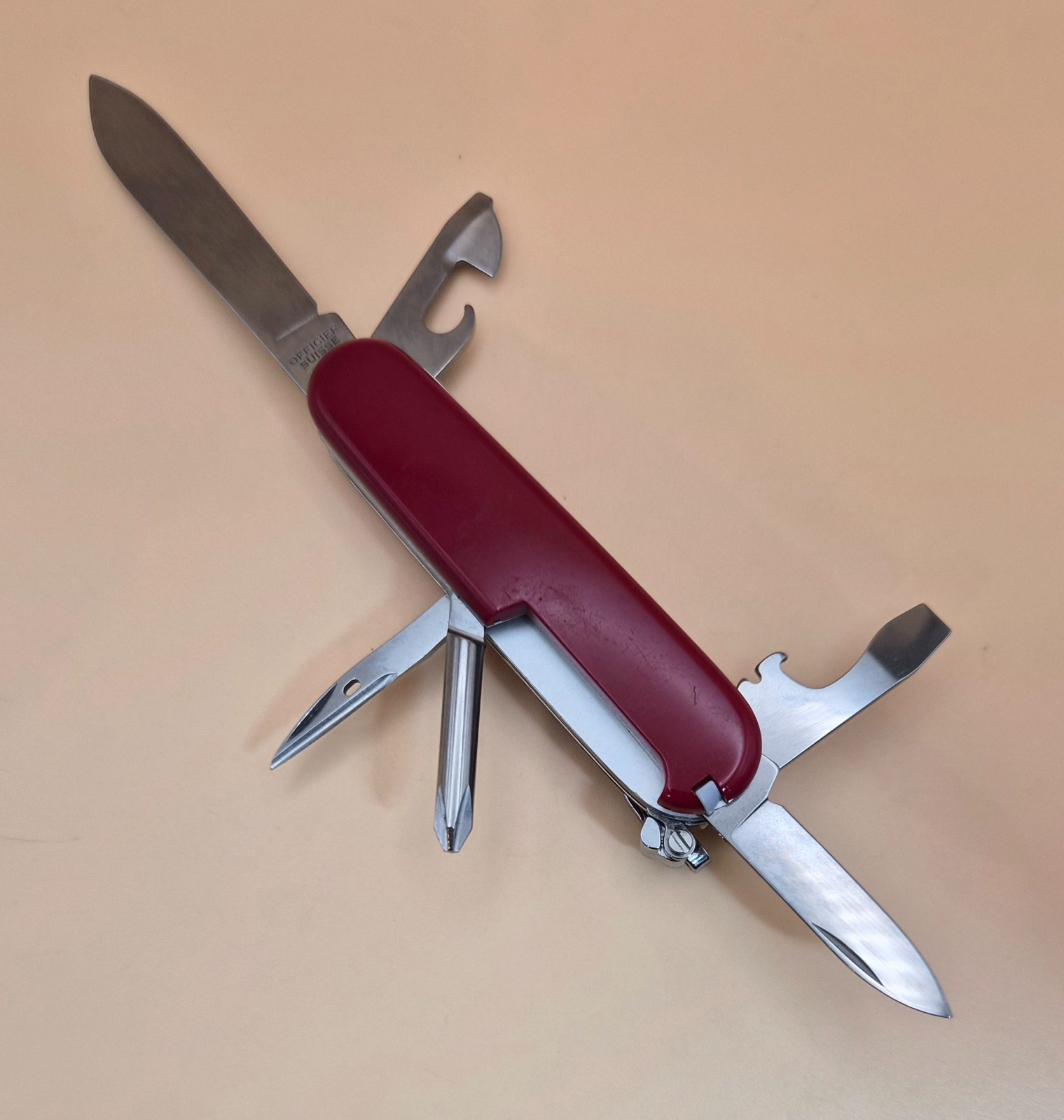 Victorinox HIKER w/CLIP Swiss Army Knife Red – Good Condition (001)