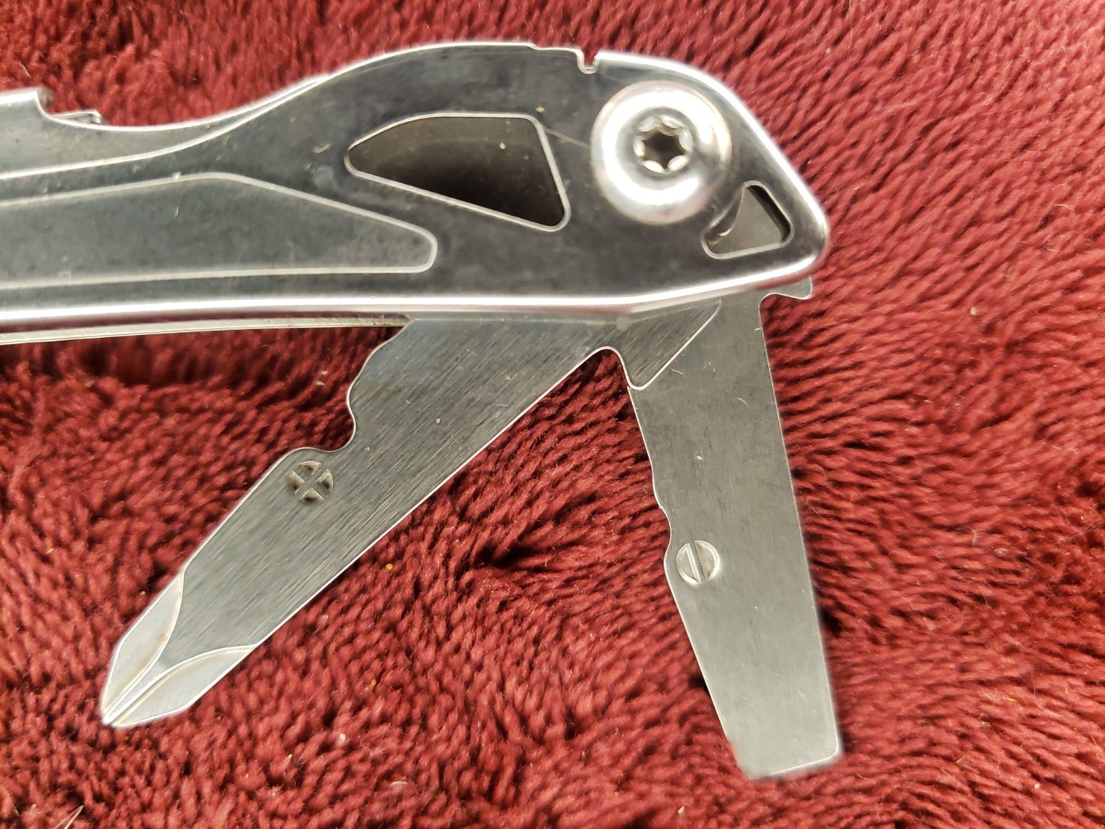 Leatherman Sidekick Multi Tool with Sheath 0516 Date code