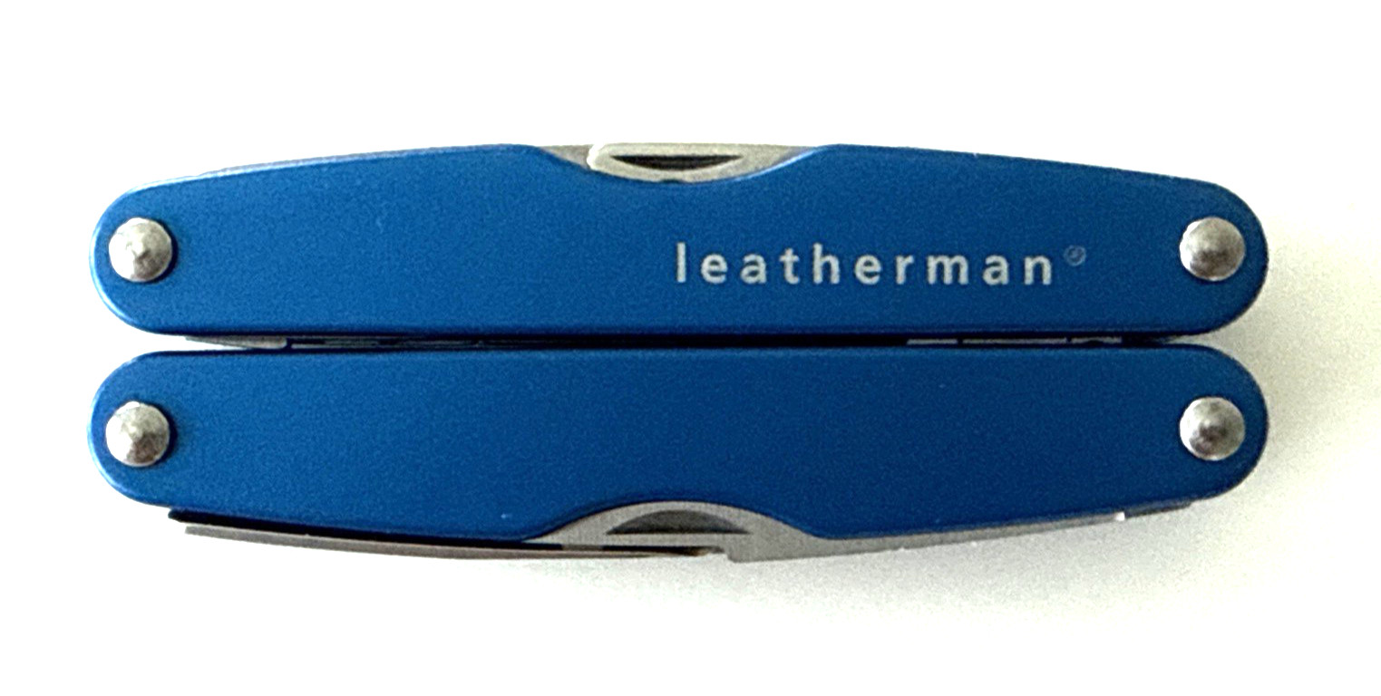 Leatherman Juice CS4 Multi-Tool Blue USA