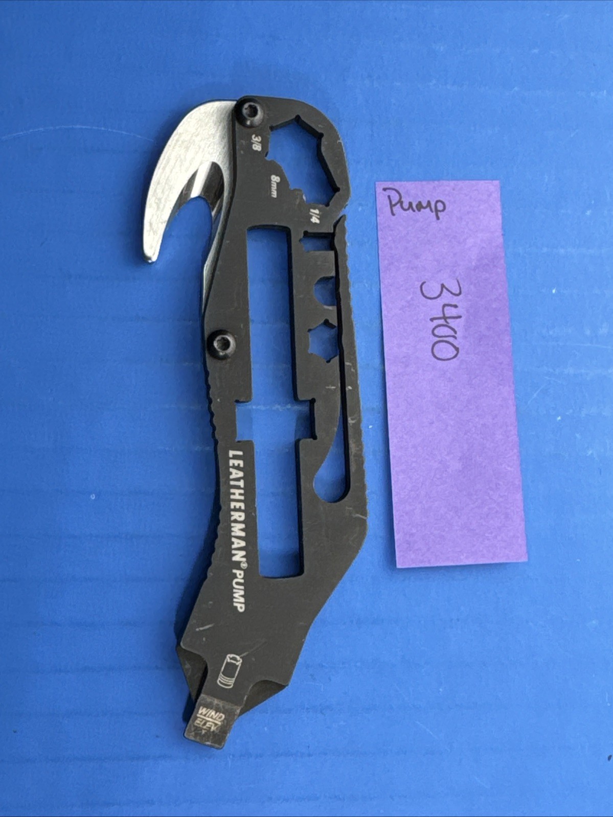 LEATHERMAN Pump Multi-Tool Black – tool only, no bits