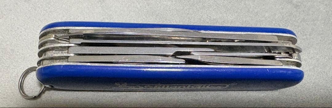 Rare Novelty Victorinox Silent Gliss Multi Tool Collaboration Blue