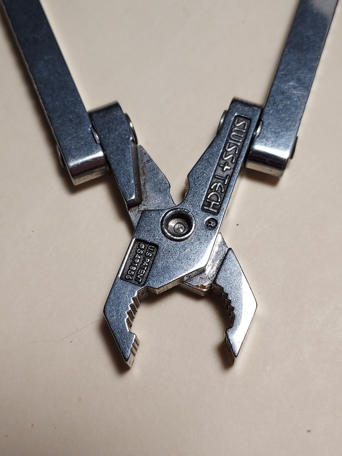 Swiss+Tech Micro Multi Tool – pliers, screwdrivers