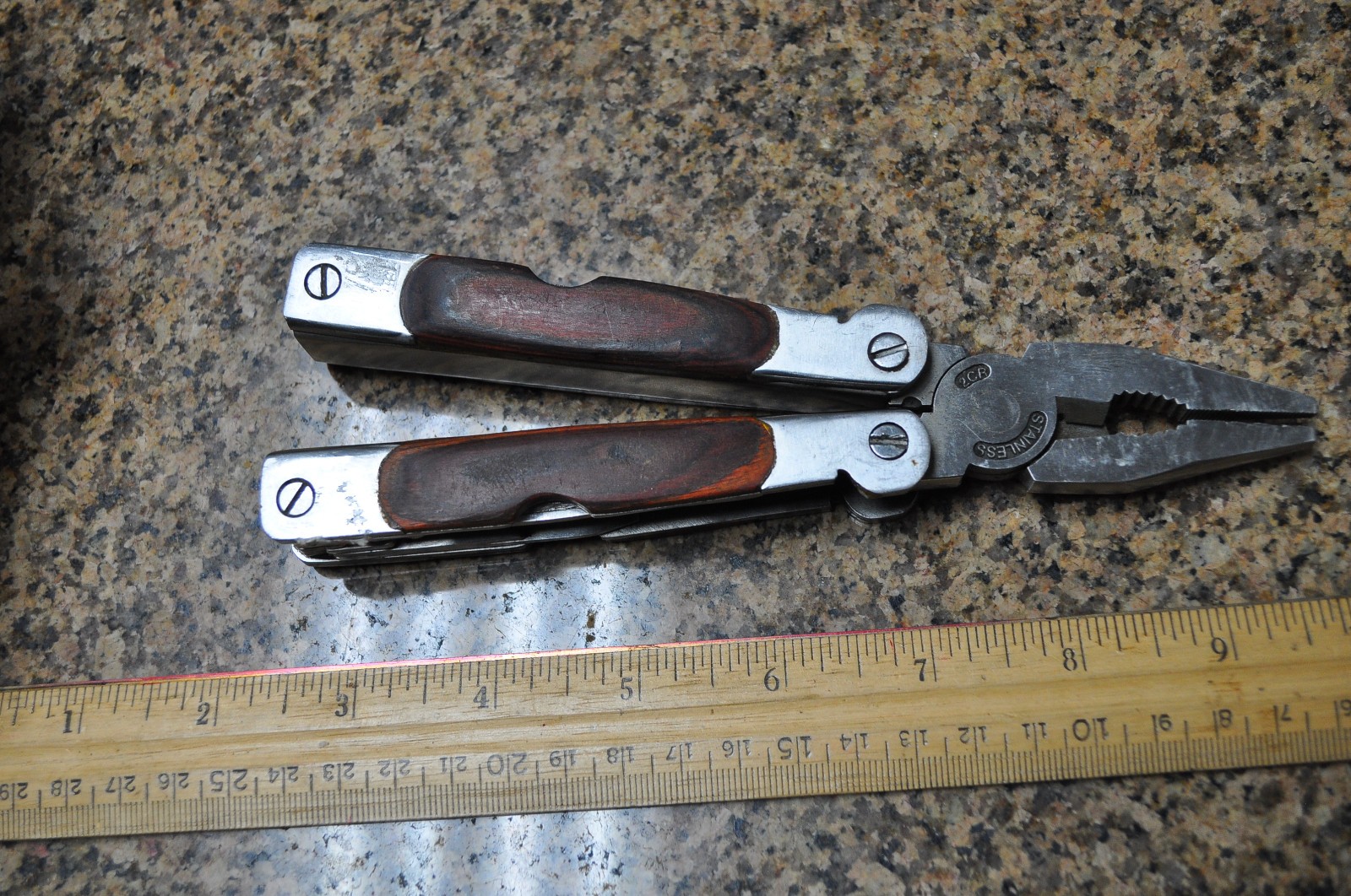 Sheffield 12-In-1 Multi Tool w/ Hardwood Handle Pliers Knife Blades Screwdrivers