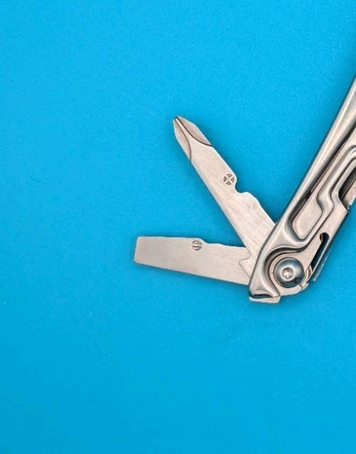 Leatherman Rev 3.8″ Multi-Tool, Stainless!