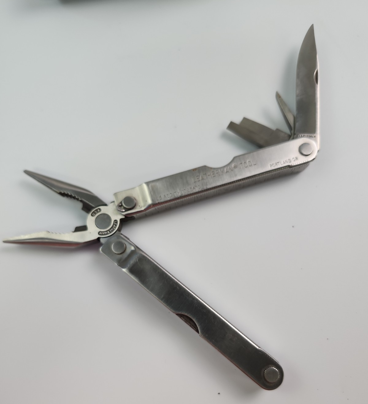 Vintage Leatherman Multi Tool w/ Original Leather Case Sheath US REG TM 1325473