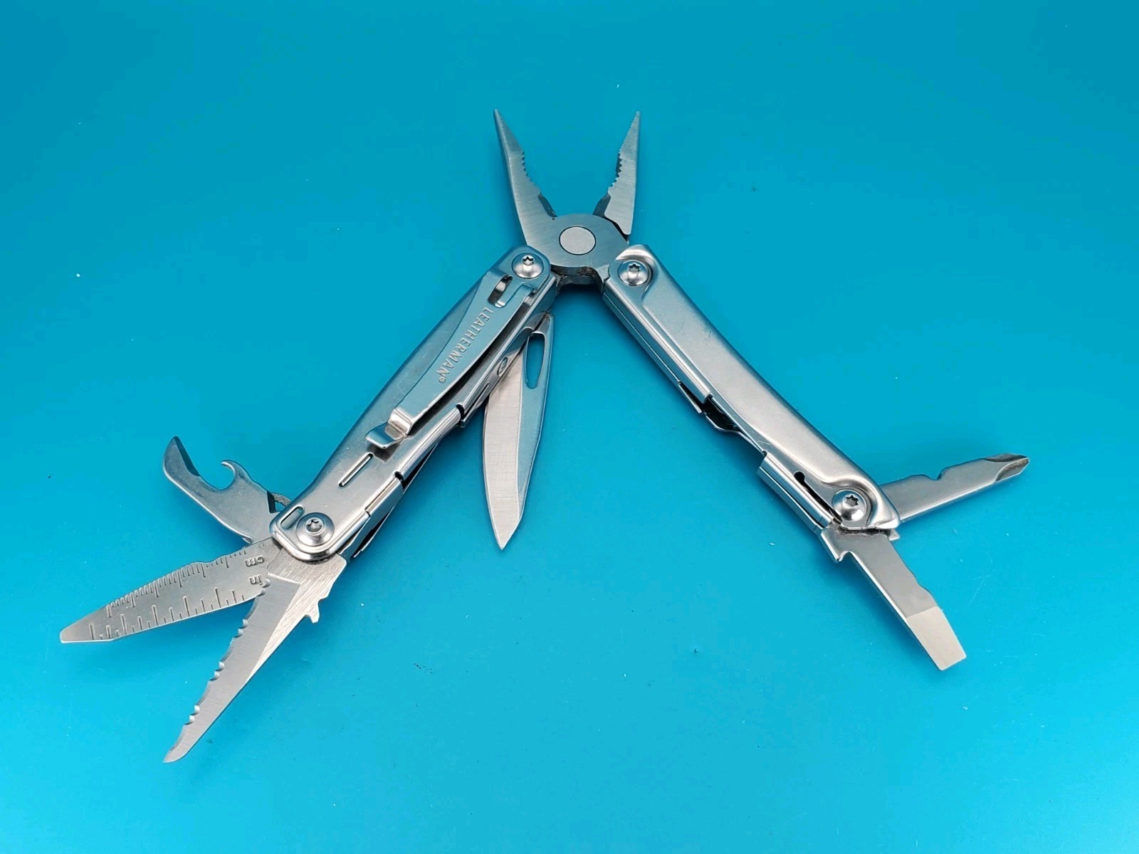 Leatherman Bolster 13 Tool Stainless Steel Multi-Tool!