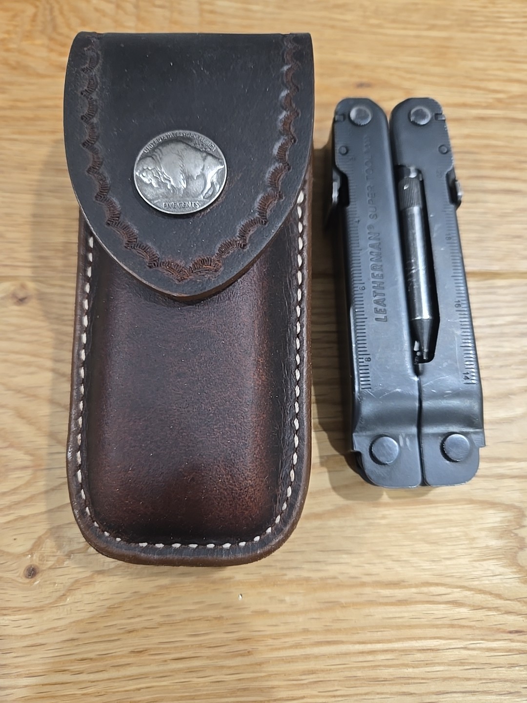 Leatherman Surge, Super Tool 300, Gerber Suspension. Leather Sheath only.