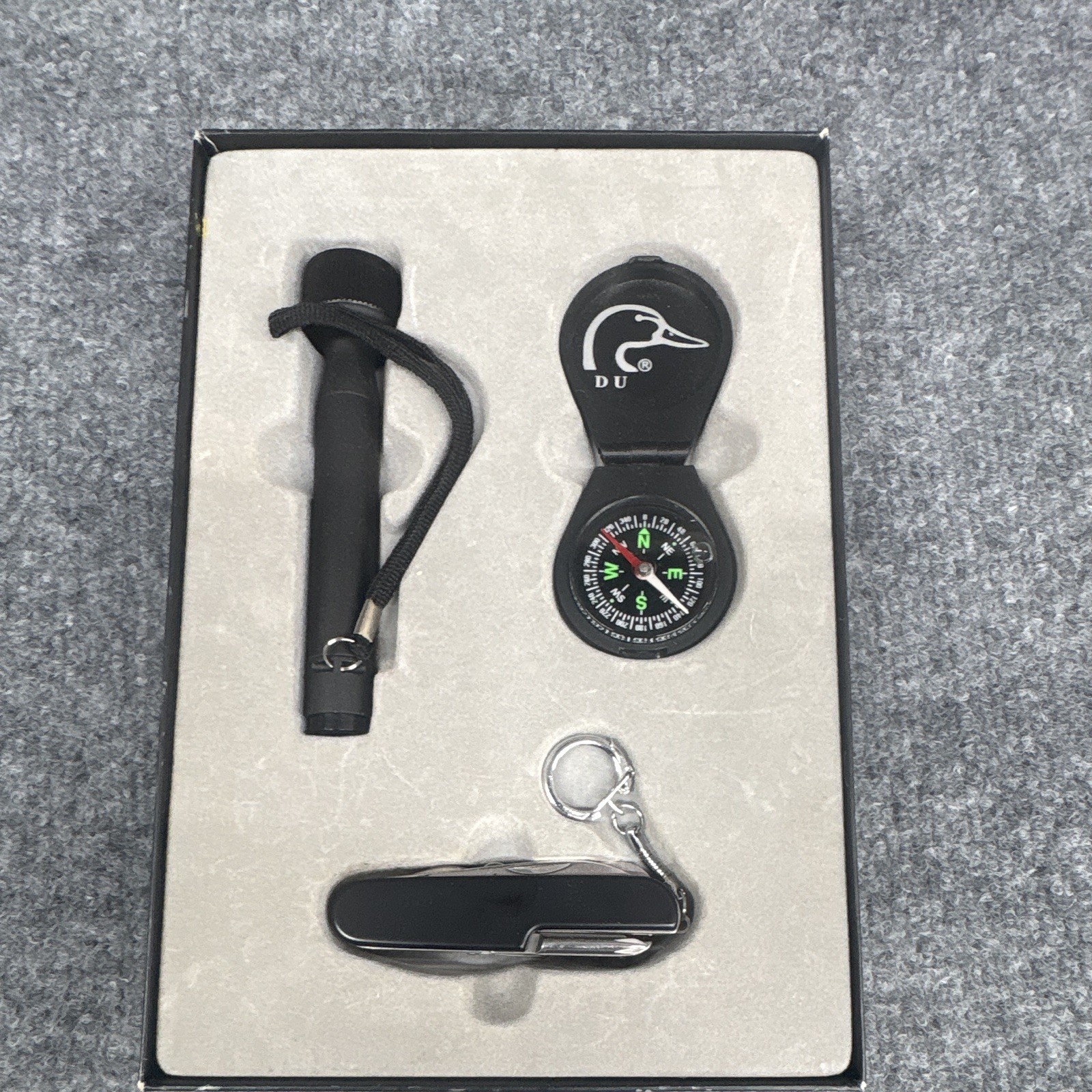 DU Duck Unlimited Gift Set Compass Flashlight Pocket Knife Multi Tool