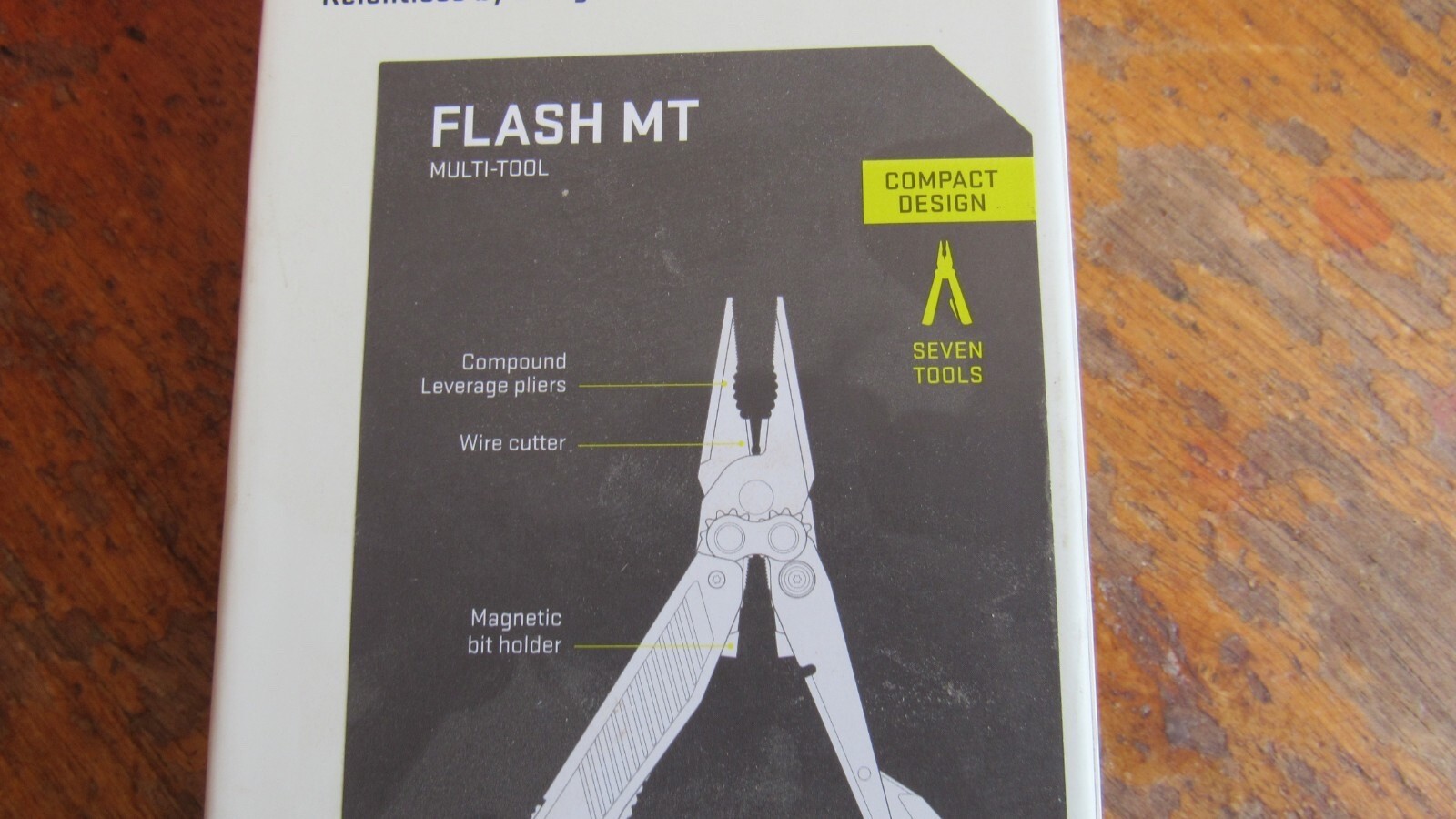 SOG Flash-MT 7-In-1 Multi-Tool (Silver & Black)