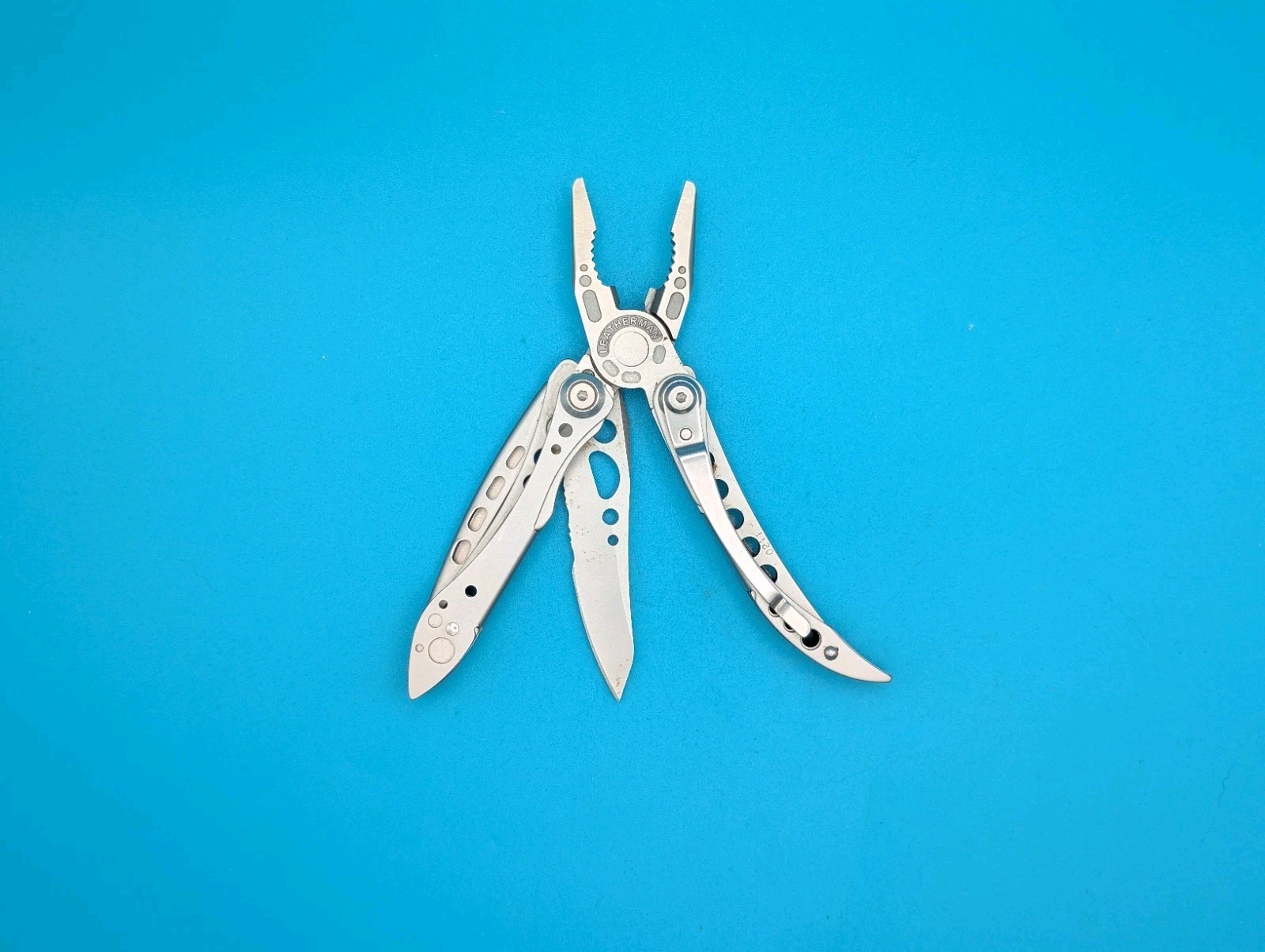 Leatherman Freestyle Multi-Tool – Discontinued – FAST SHIPPING!