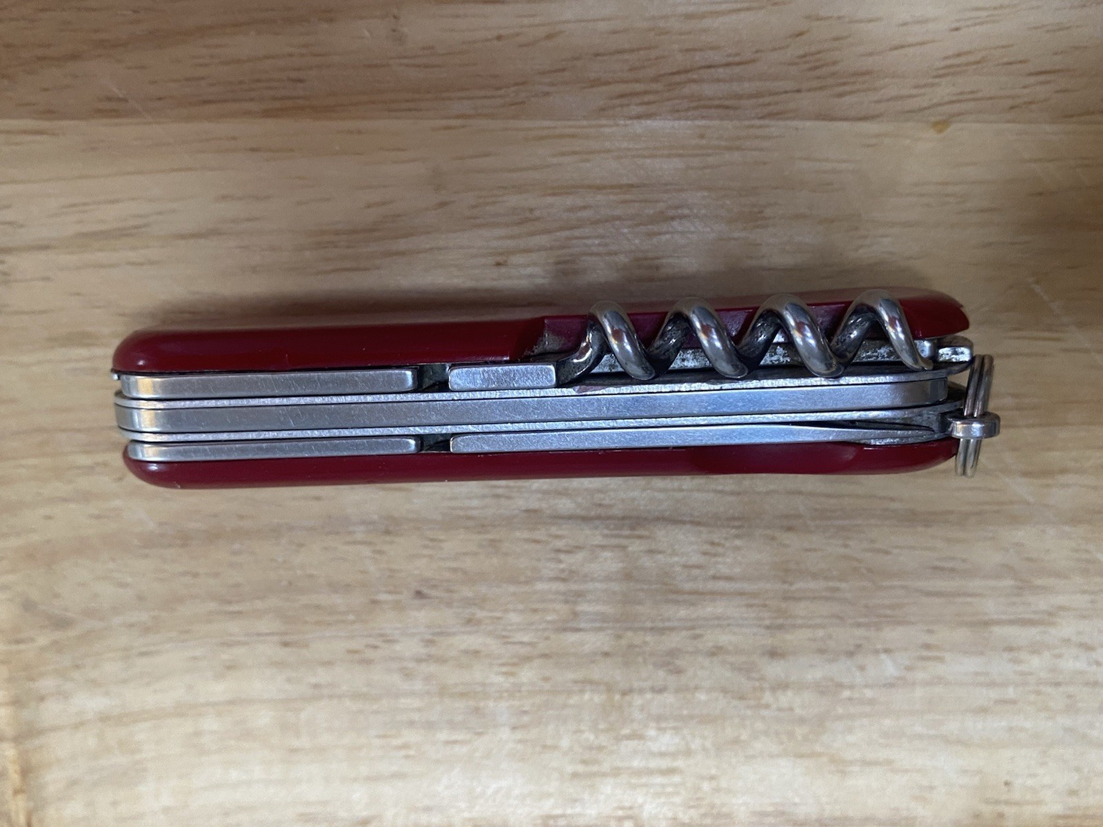 Wenger Traveler Swiss Army Knife Red 7-Tool 2.5in Blade Scissors Corkscrew