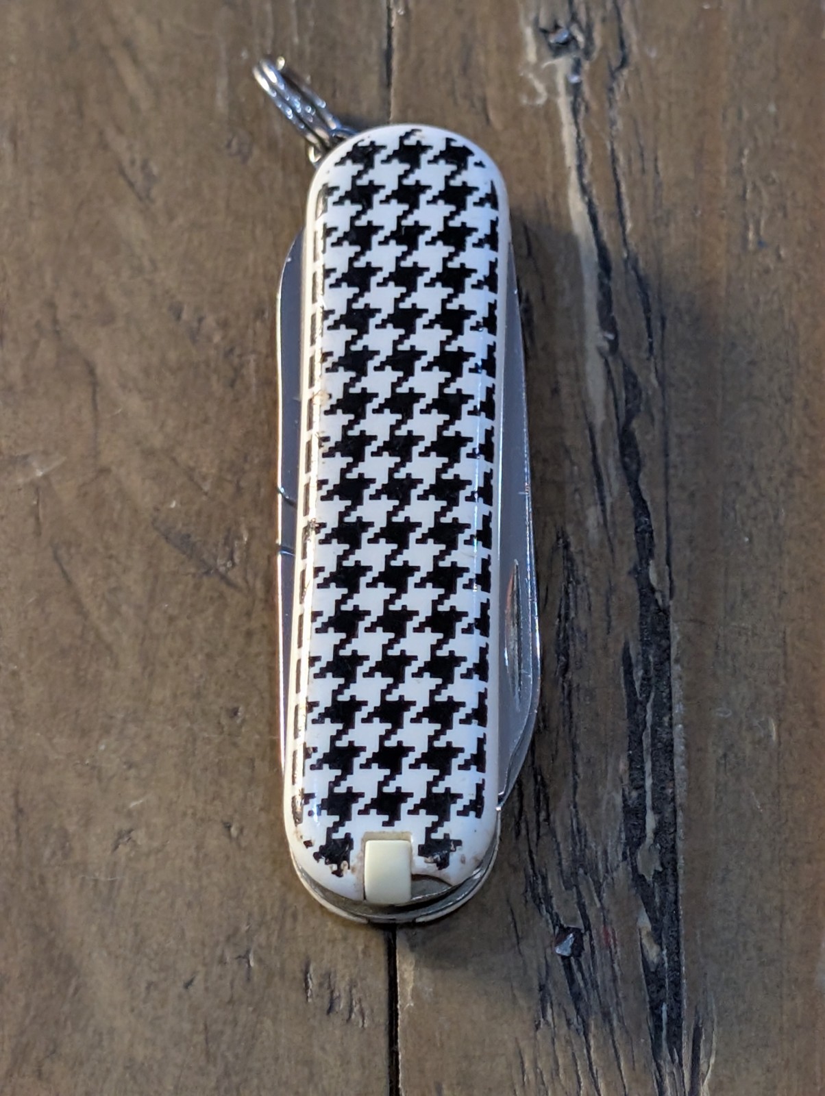 Victorinox – Pepita Houndstooth Classic SD – Swiss Army Multi-Tool 56182 – BS-66