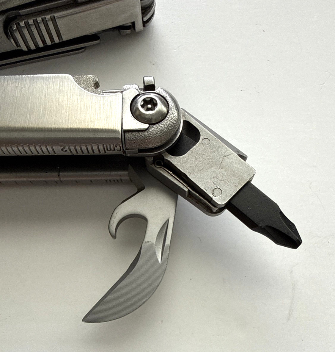 Leatherman Wave Multi-Tool Replaceable Wire Cutters Nylon Sheath USA