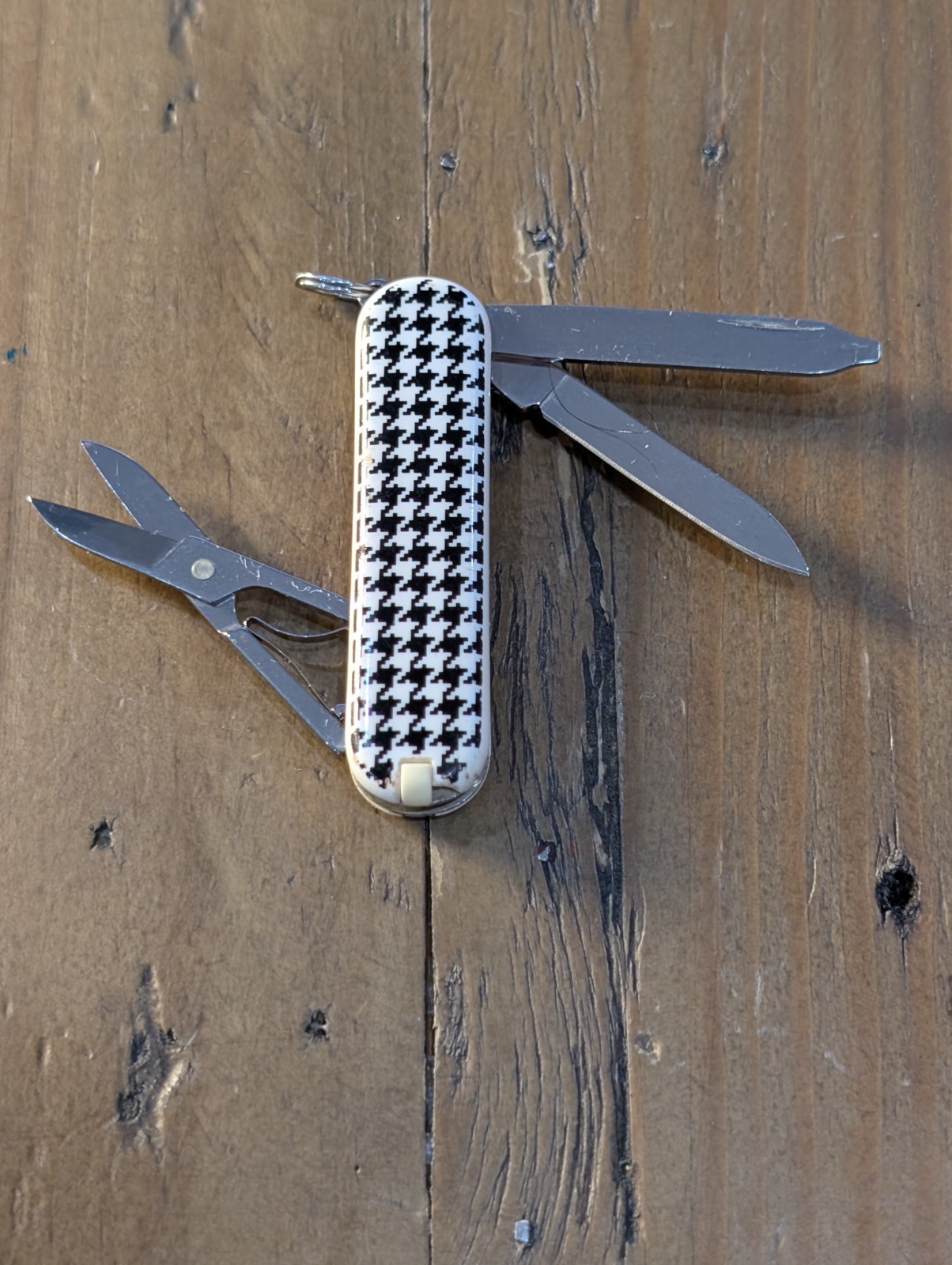 Victorinox – Pepita Houndstooth Classic SD – Swiss Army Multi-Tool 56182 – BS-66