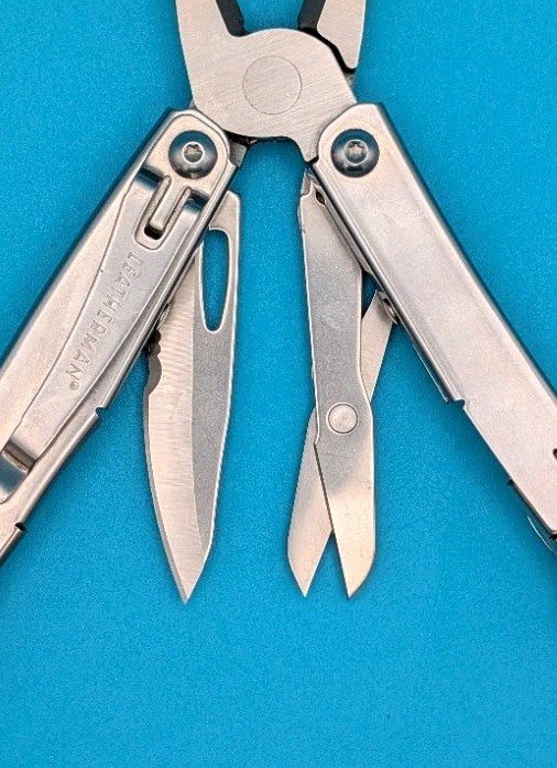 LEATHERMAN WINGMAN MULTI-TOOL! FAST SHIPPING!