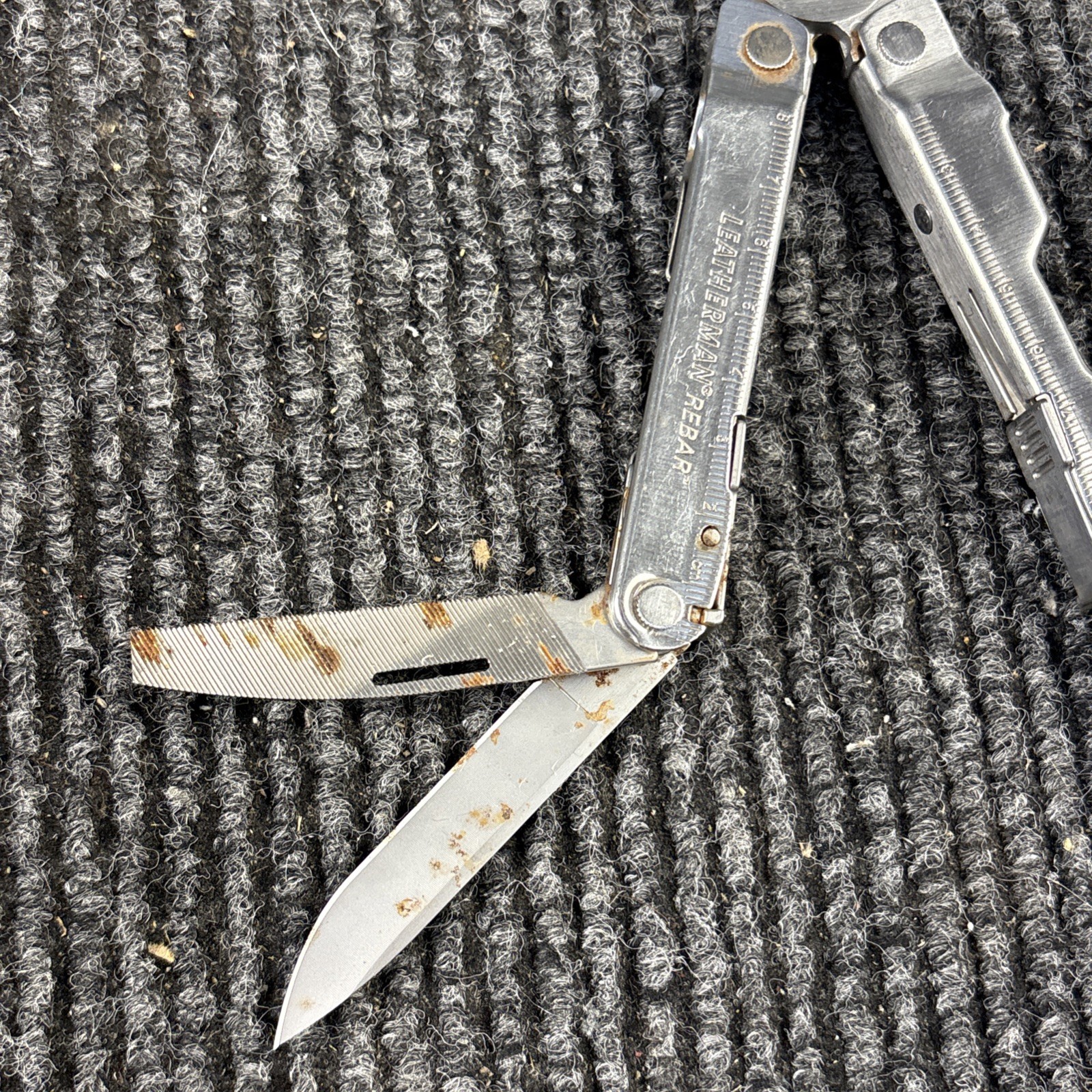 Leatherman REBAR Multi-Tool (082)