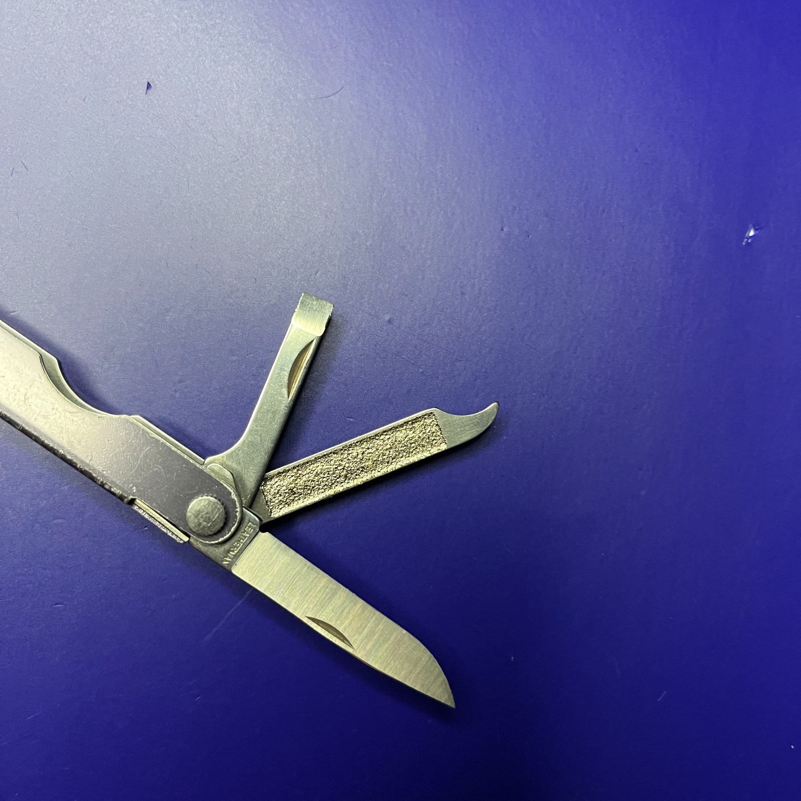Leatherman Micra Multi-Tool Knife, Scissors- Gray