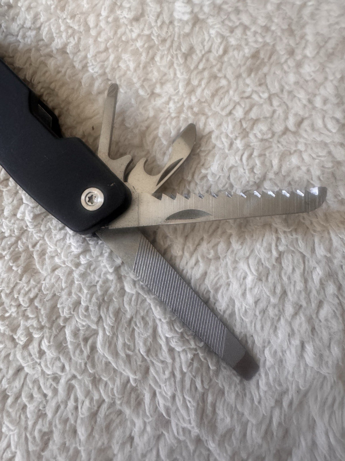 Lot Of 8 Multi Tools Gerber,Cummins,Husky,Others 2 with Sheath Nice Condition
