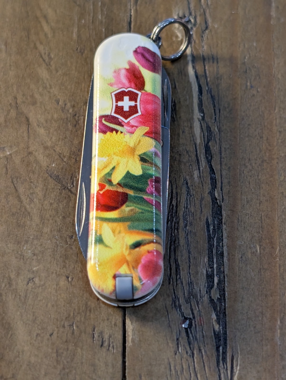 Victorinox – Spring Flowers Classic SD – Swiss Army SAK Multi-Tool – 67426 BS-60