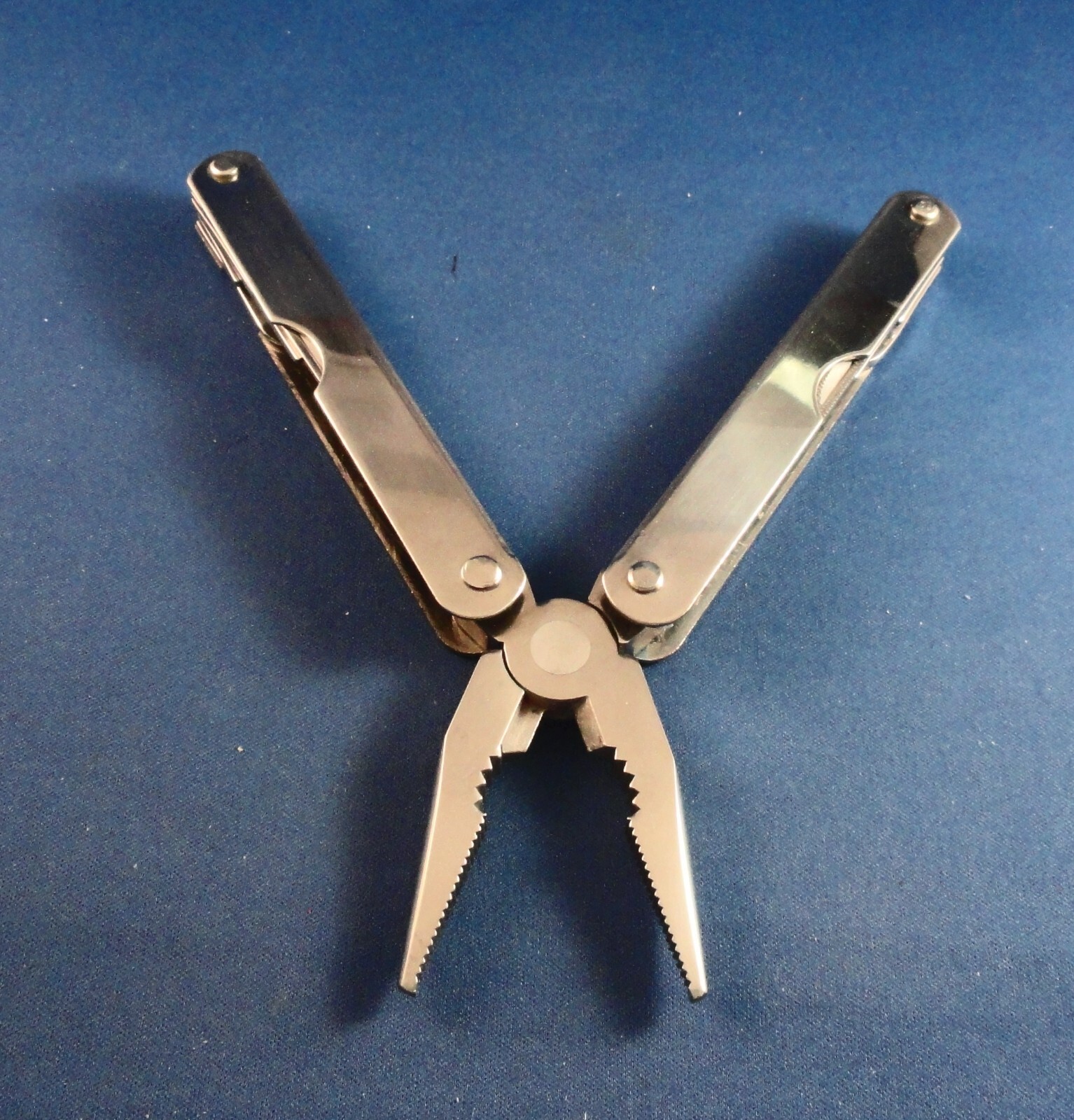 LEATHERMAN LIKE MULTI TOOL KNIFE