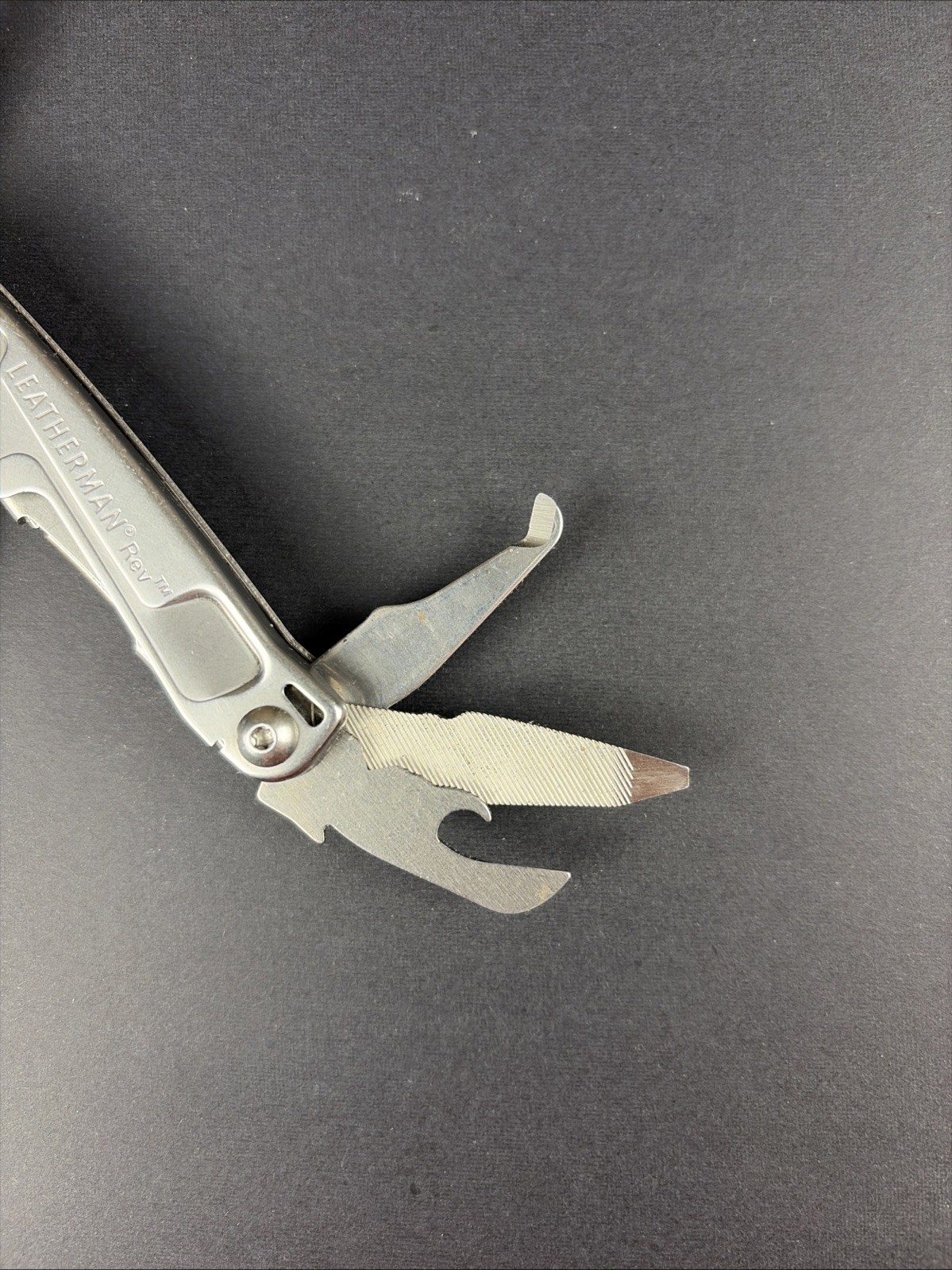 Leatherman Rev 3.8″ Multi-Tool, Stainless! USED