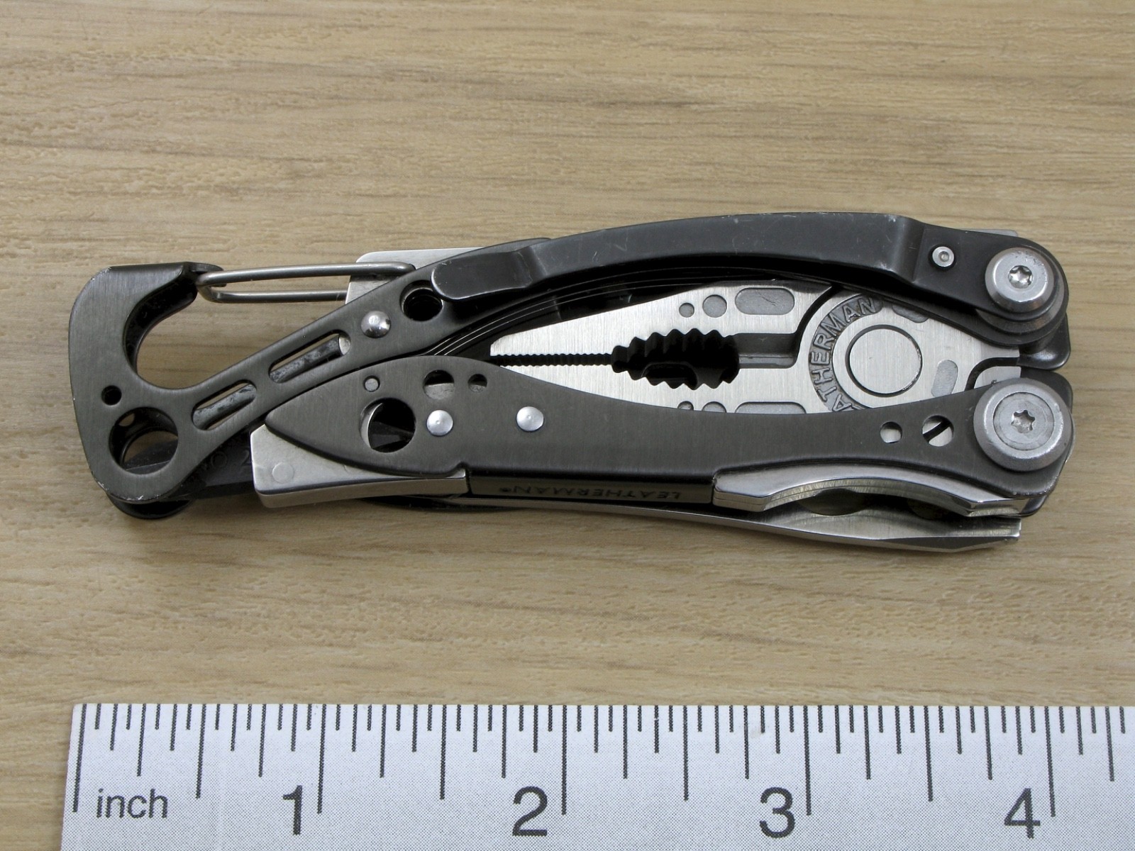 Leatherman Skeletool CX Multi-Tool 154CM Plain Edge Knife, Black, USA – VG