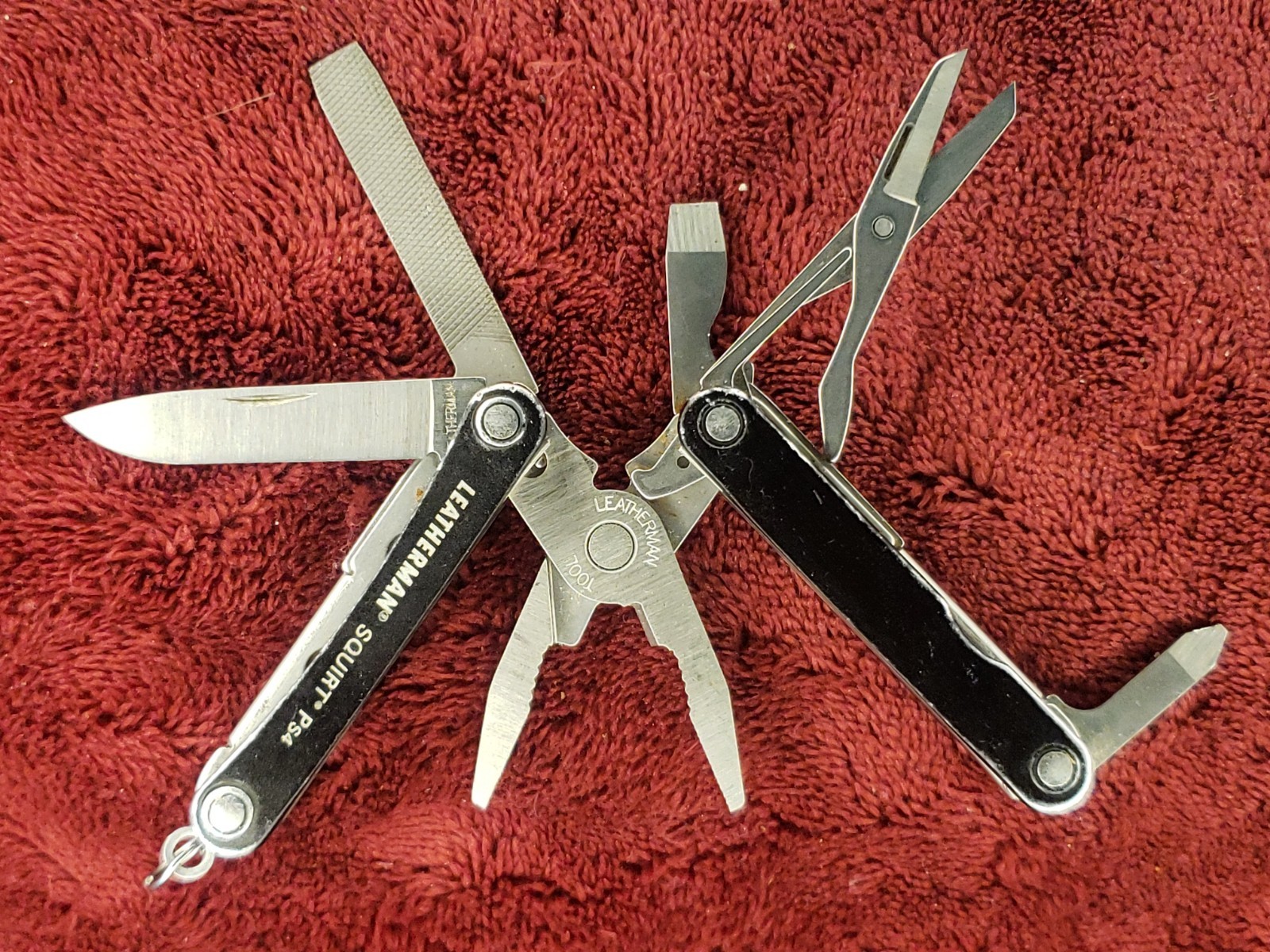 🔴 Leatherman Squirt PS4 Multi-Tool Black Keychain