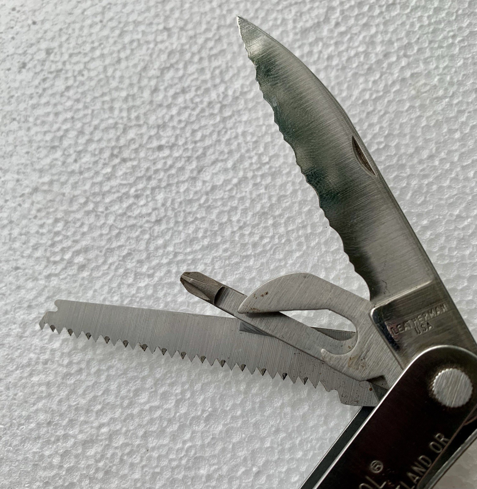 VTG 90’s Leatherman Super Tool With Custom Leather Sheath