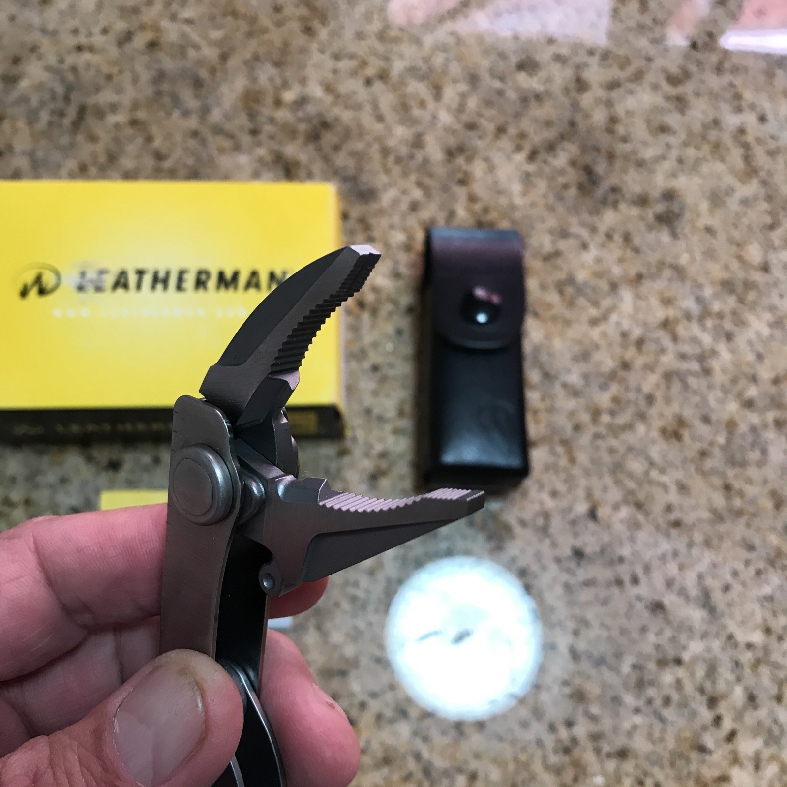 Leatherman Crunch multitool, Leather Sheath, Made in USA in 2011 Mint Condition