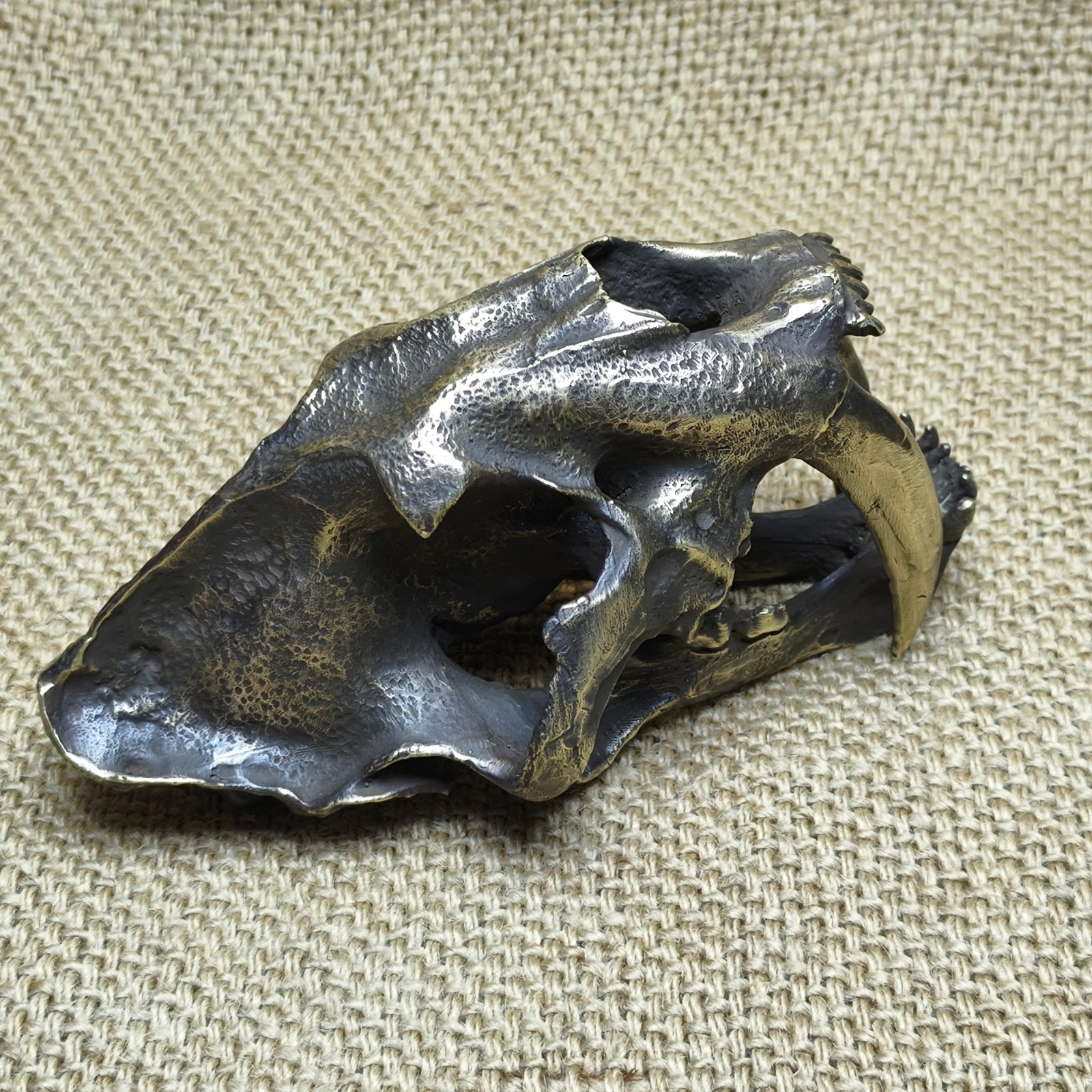 Brass copper saber tooth tiger ornament Artistic handcraft cast feline animal