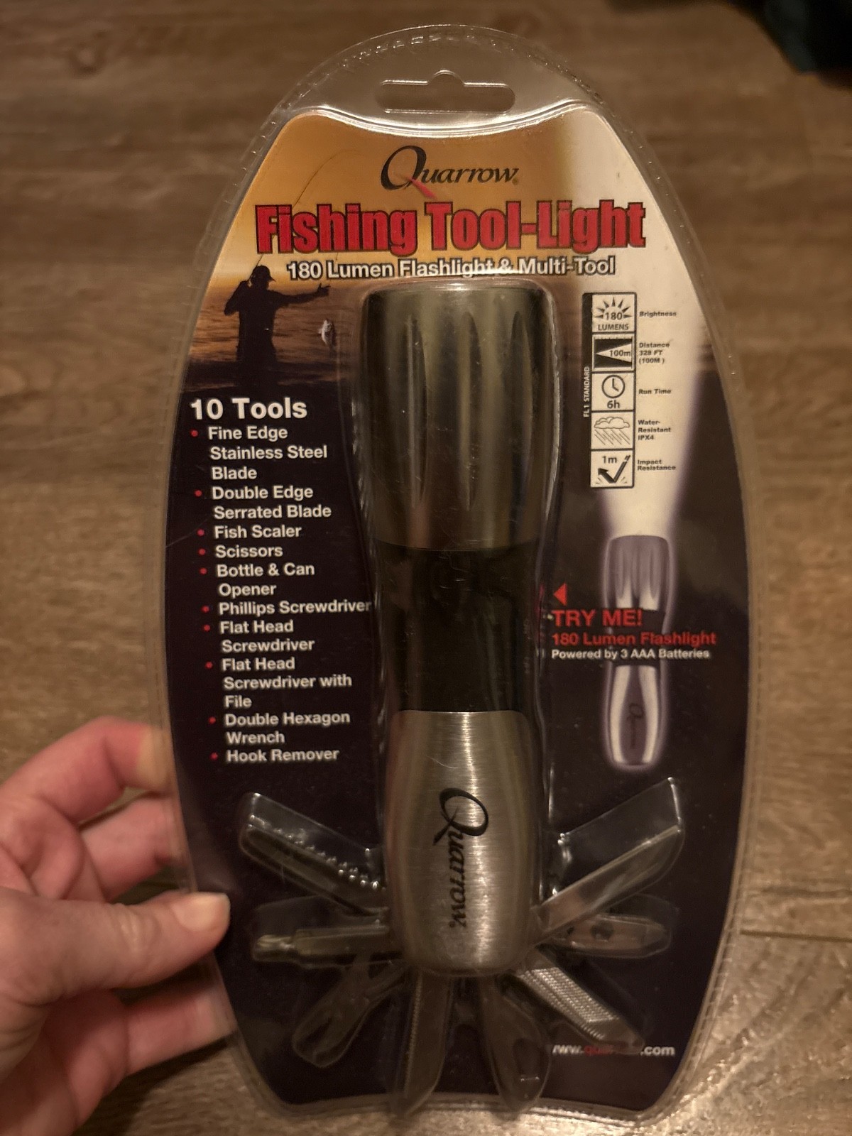 Quarrow Fishing Tool-Light 180 Lumen Flashlight & Multi-Tool