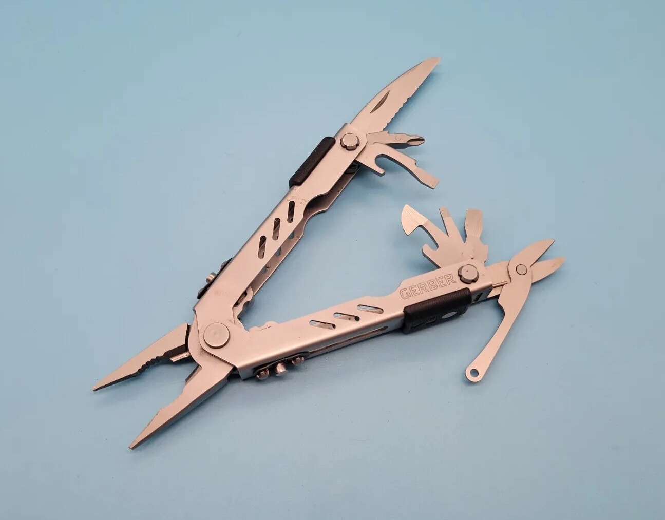 Gerber MP400 Multi Tool Multi-Plier Compact Sport – Silver Pliers Knife USA