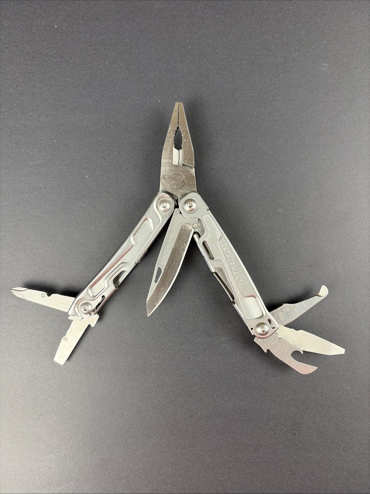 Leatherman Rev 3.8″ Multi-Tool, Stainless! USED