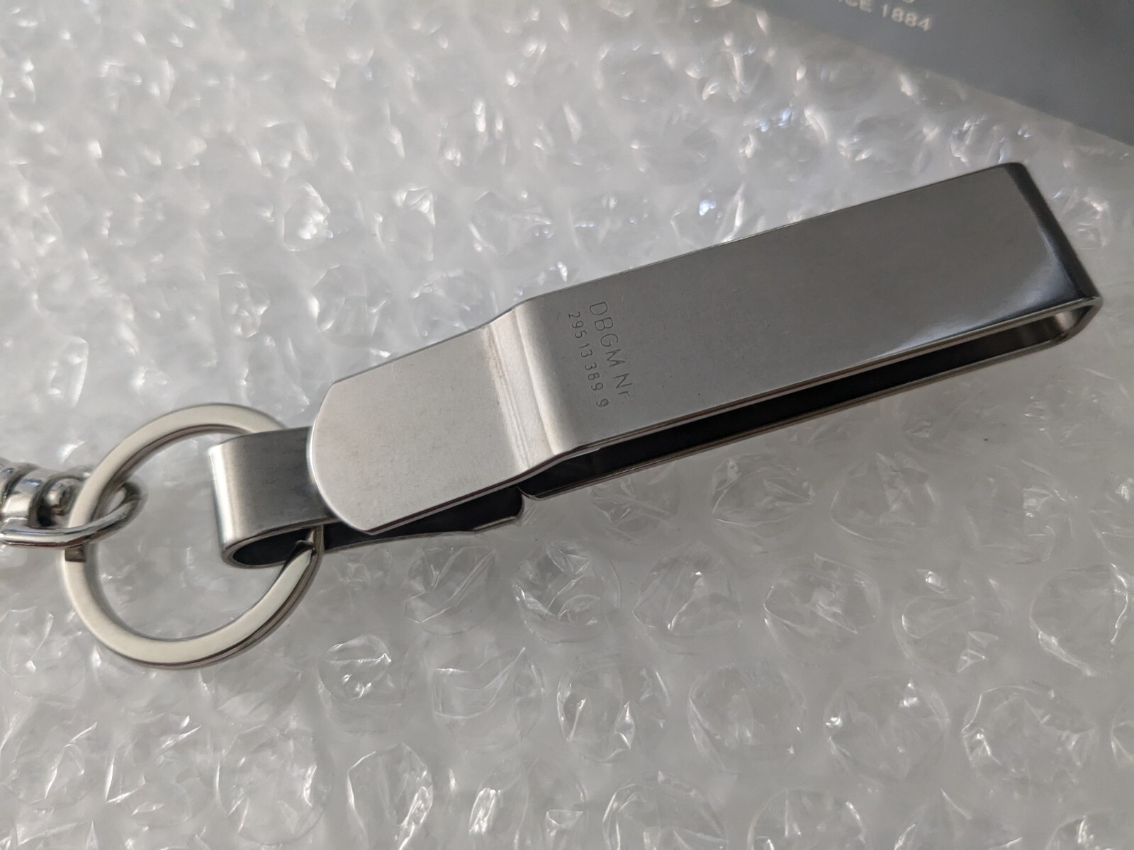 VICTORINOX BELT HANGING CLIP – New in original box – Made in Switzerland