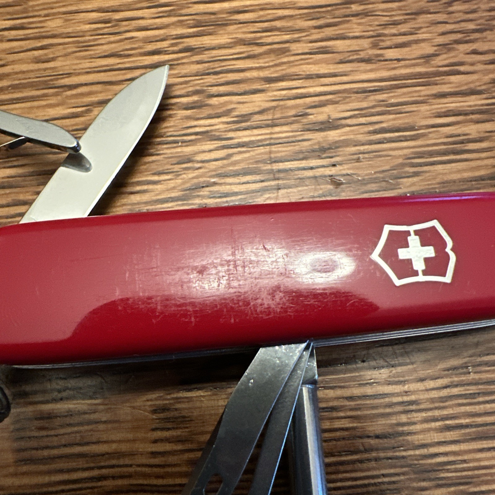 Swiss Army Original Knife Red SUPER TINKER Victorinox 8 Tools