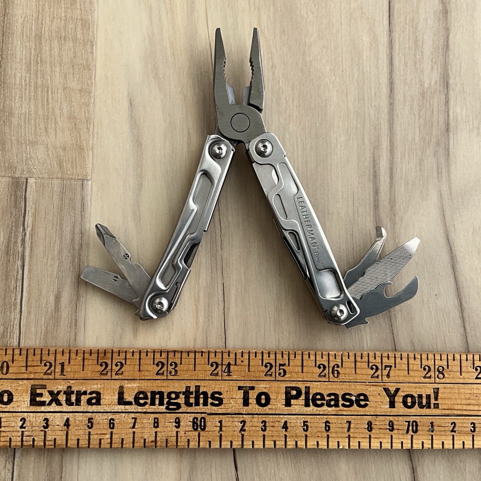 Leatherman Rev Multi Tool W Belt Clip Date Code 0920 (Sept 2020) Good Condition
