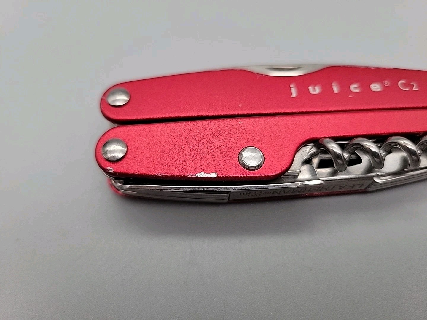 Leatherman JUICE C2 Multi-Tool – Dated 1103 – Red – Retired – Boys Life LOGO