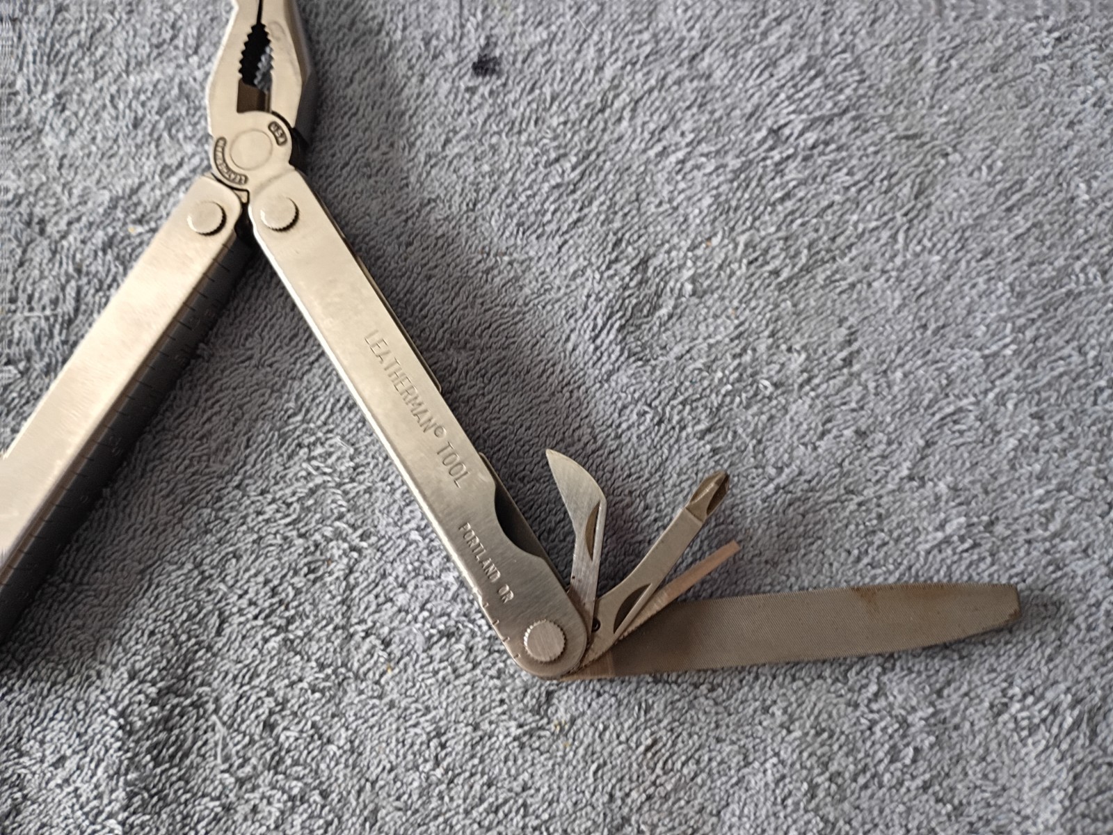 Vintage Leatherman Multi-Tool. Portland, Oregon. Original Leather Case