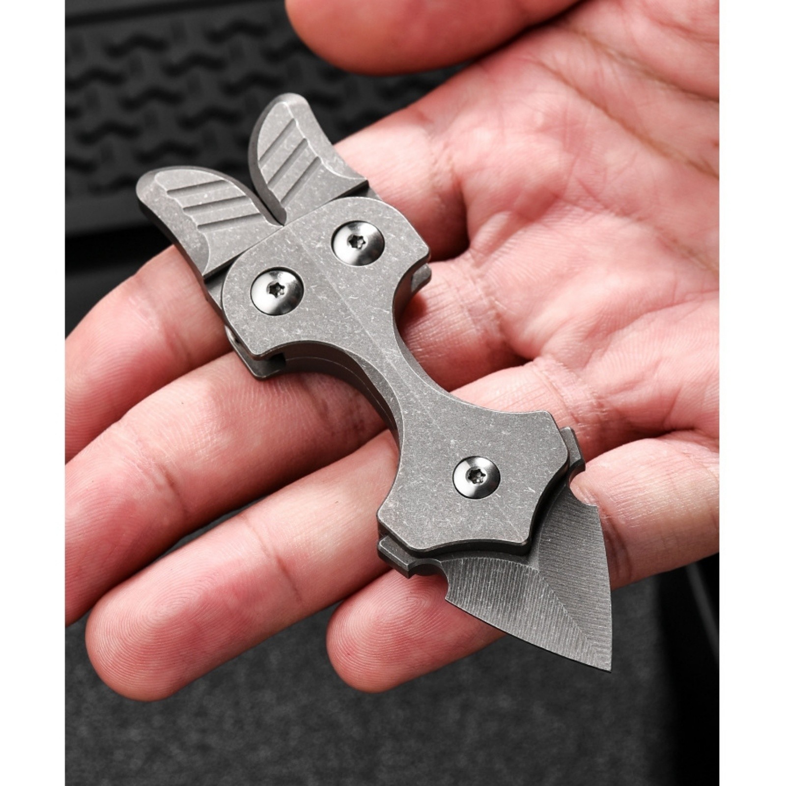 Titanium Alloy EDC Multi-Tool Pry Bar with Sheath Outdoor Camping Gear A++++