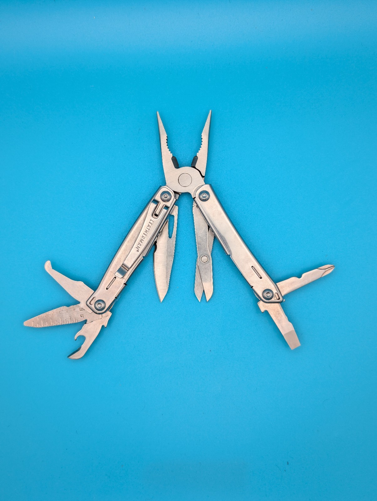 LEATHERMAN WINGMAN MULTI-TOOL! WITH SHEATH! FREE SHIPPING!