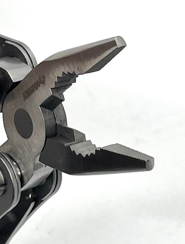Husky 11 in 1 Silver Multi-Tool Stainless Steel Knife Pliers Drivers EDC