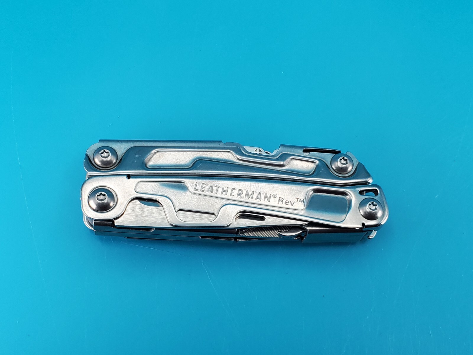 Leatherman Rev 3.8″ Multi-Tool, Stainless! *SOME RUST ON ITEM*