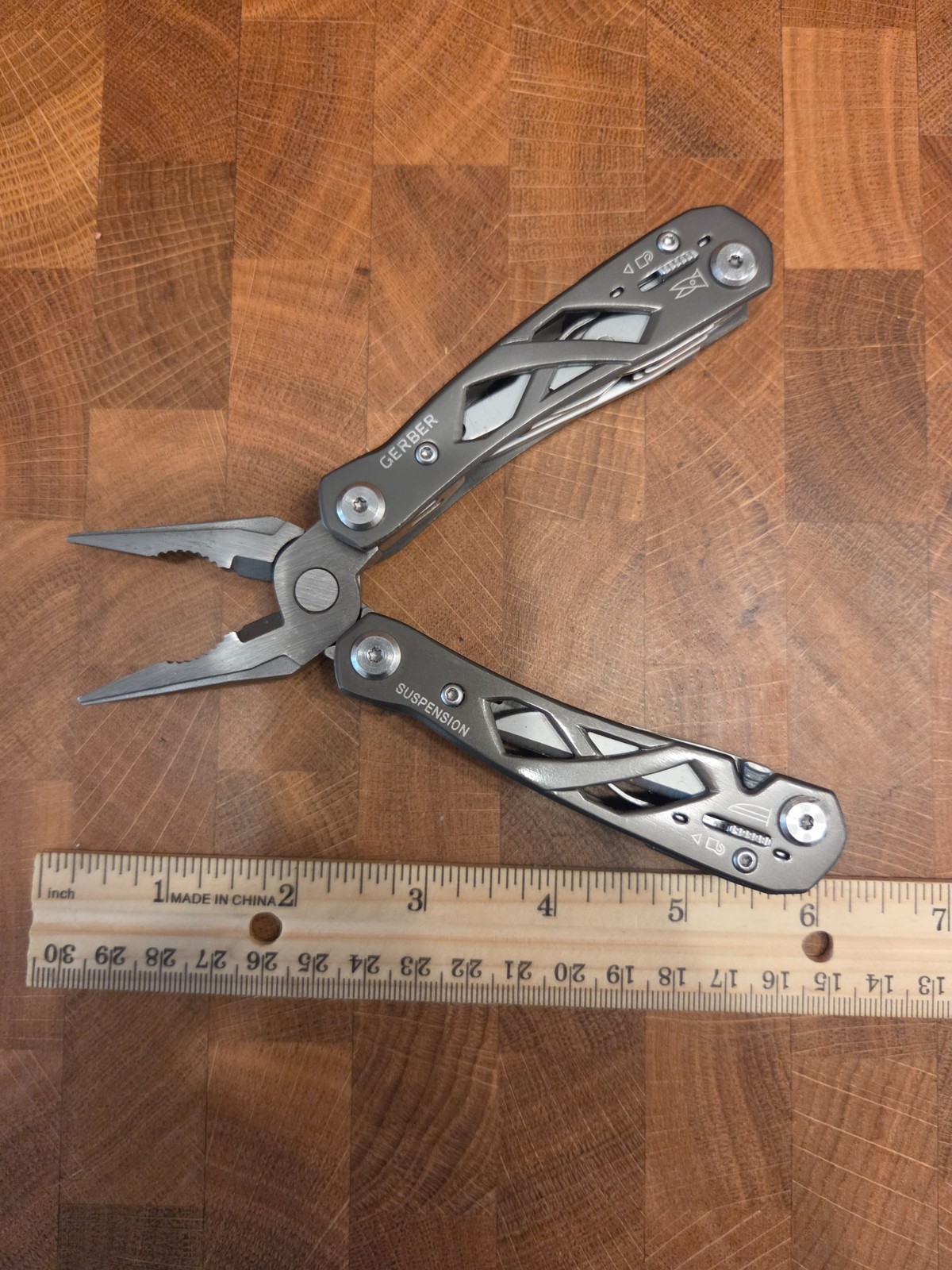 Gerber Gear Suspension 12-in-1 EDC Multi-Plier Multitool Camping & Survival